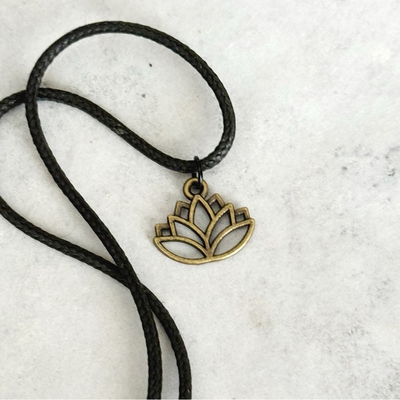 5 For $25💫Bronzed Lotus Flower Zen Pendant Necklace - Picture 5 of 5